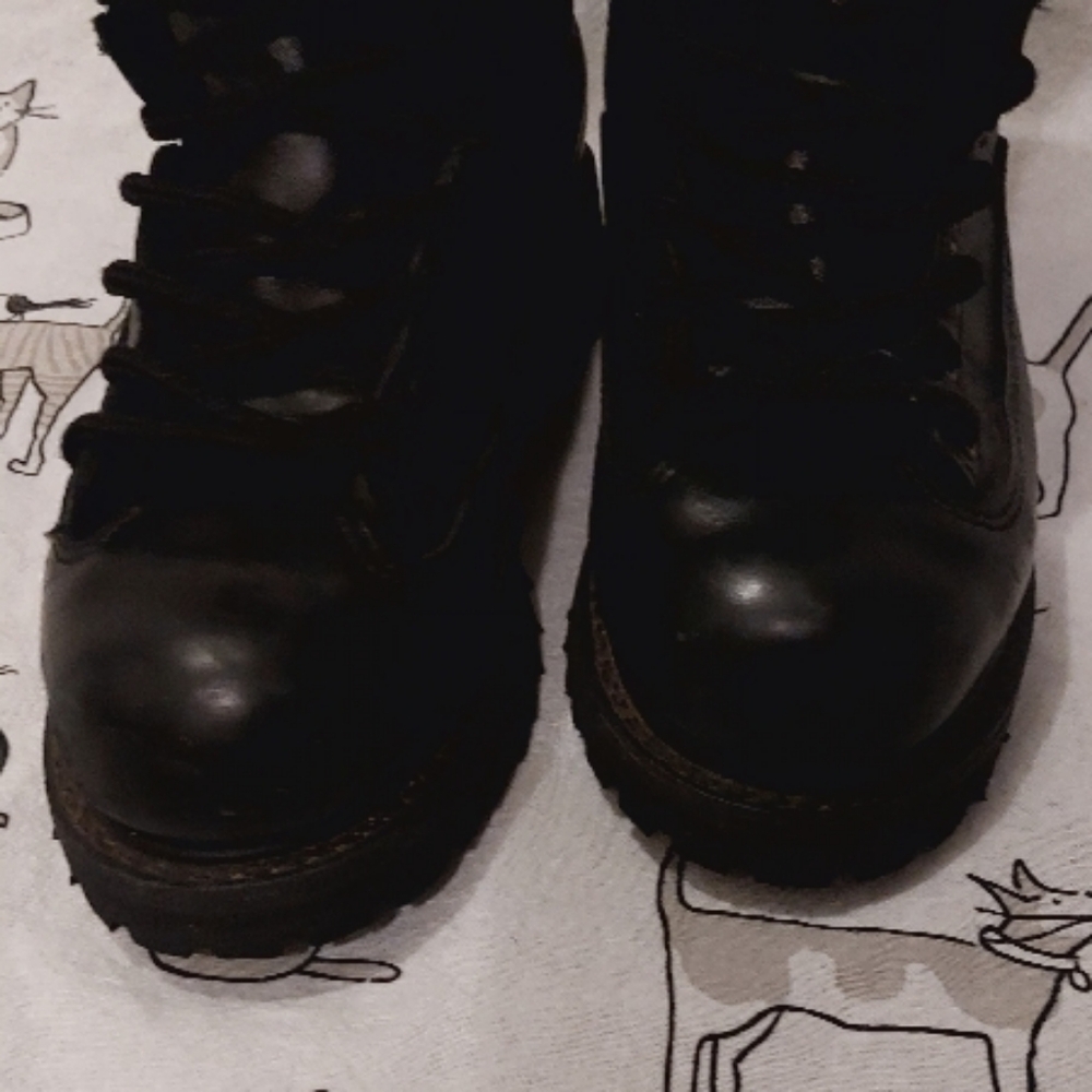 *steel toe* Black Leather Lace-Up Boots - Picture 3 of 9